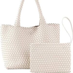 Vegan leather medium tote | cream